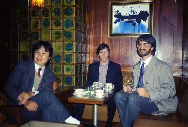Fotografa de Shigeru Miyamoto, Jeff Braun y Will Wright reunidos en Kyoto en 1989 (fotografa de Jeff Braun)