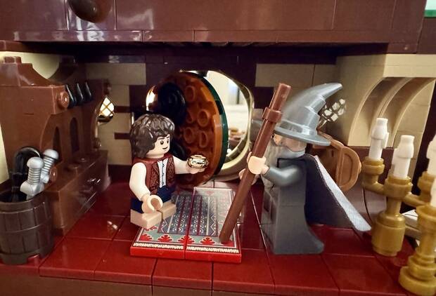 Gandalf y Frodo en el Agujero Hobbit de LEGO de El Señor de los Anillos
