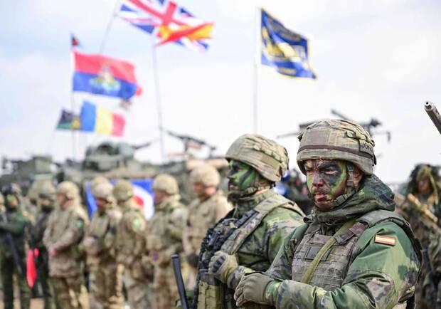 España se prepara para la guerra
