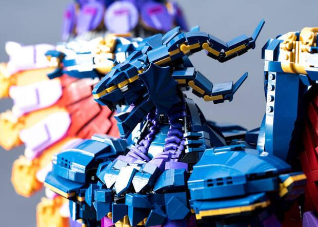 Construyen el Bahamut de Final Fantasy con 10.000 piezas de LEGO Imagen 2
