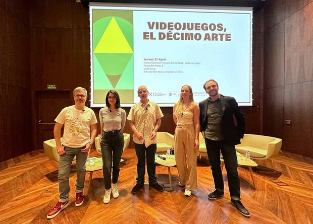 De izquierda a derecha: Juan Gómez-Jurado, Ana Oncina, Rufino Ferreras, Valeria Castro y Santiago Bustamante. (Imagen: OXO Museo).