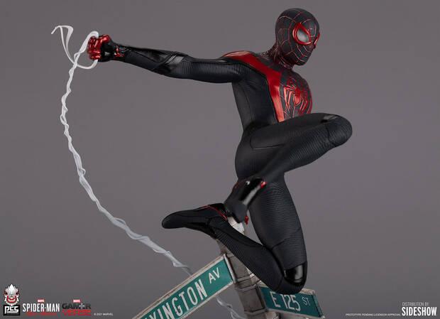 Figura de Spider-Man: Miles Morales.