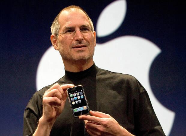 Steve Jobs y el iPhone