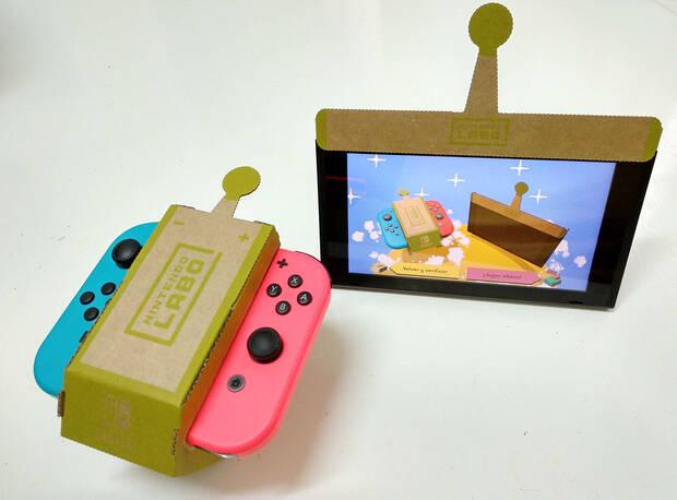El antenauta utiliza la vibraci�n de los joy-con para desplazar el Toy-Con. Se controla desde la pantalla de Switch, donde se puede ver tambi�n la imagen de la c�mara de infrarrojos.