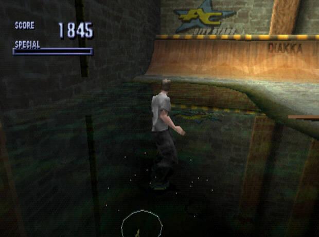 As son los grficos de Tony Hawk's Pro Skater 1+2 comparados con los del juego original Imagen 11