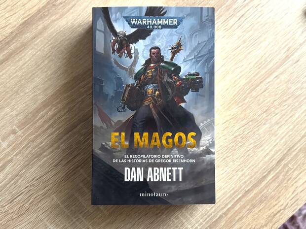 Eisenhorn y Warhammer 40,000