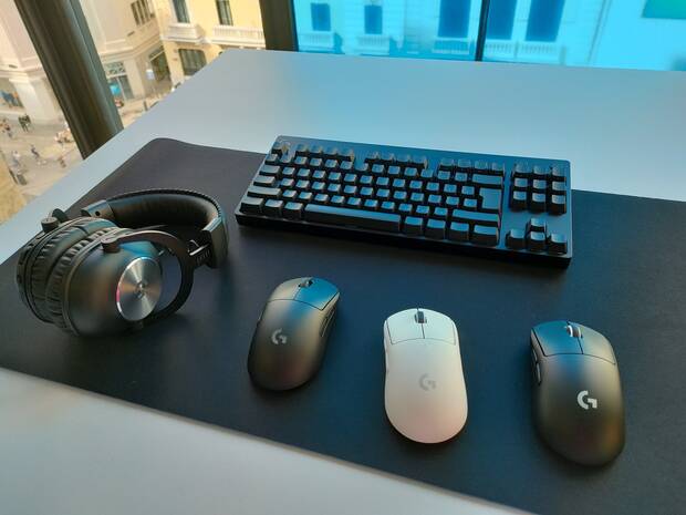 Logitech se actualiza con unos los auriculares G435, flexibles, sostenibles y con colores Imagen 2