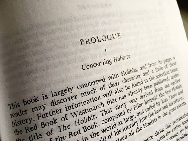 Libro Hobbit Tolkien