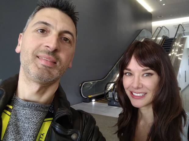 Guerrero con Jade Raymond, que fue productora de 'Assassin's Creed'.
