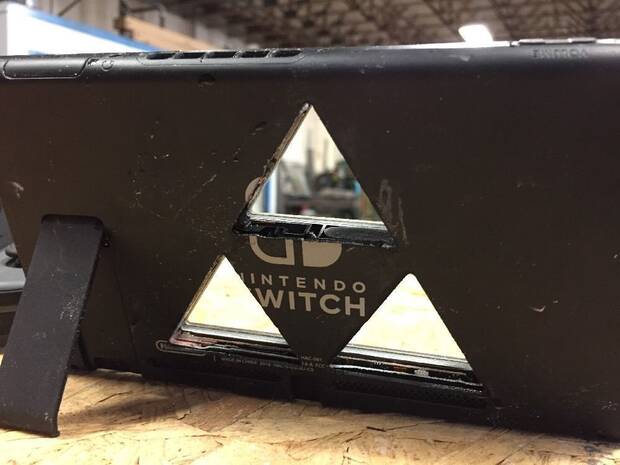 Subastan una Nintendo Switch rota con diseo Zelda por ms de 10.000 euros Imagen 2