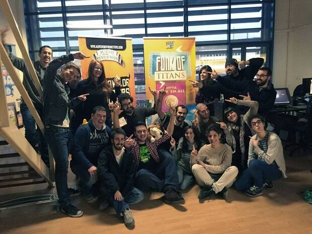 El primer d�a en A Crowd of Monsters.