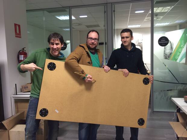 Poco antes de los Cowboy Awards en Bilbao en 2014. De izquierda a derecha: Arturo Monedero, Joan Albero y David Jaumandreu.