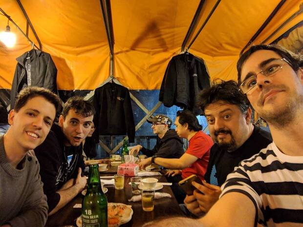 Luis García Navarro (segundo por la izquierda), Carrasco (segundo por la derecha) y el productor Miguel Murat (a la derecha del todo).