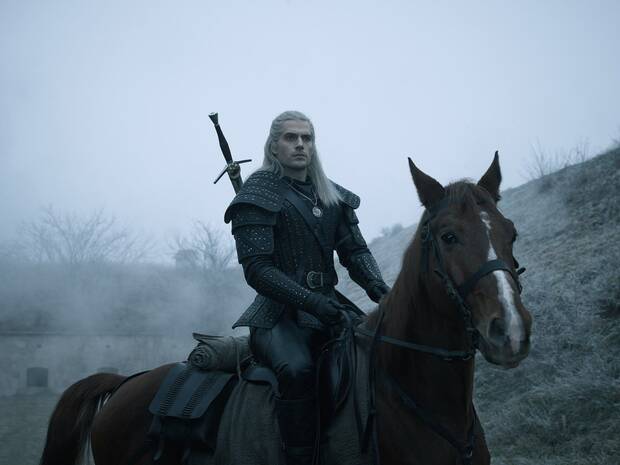 The Witcher de Netflix: Geralt cabalga junto a Sardinilla en una nueva imagen oficial Imagen 2