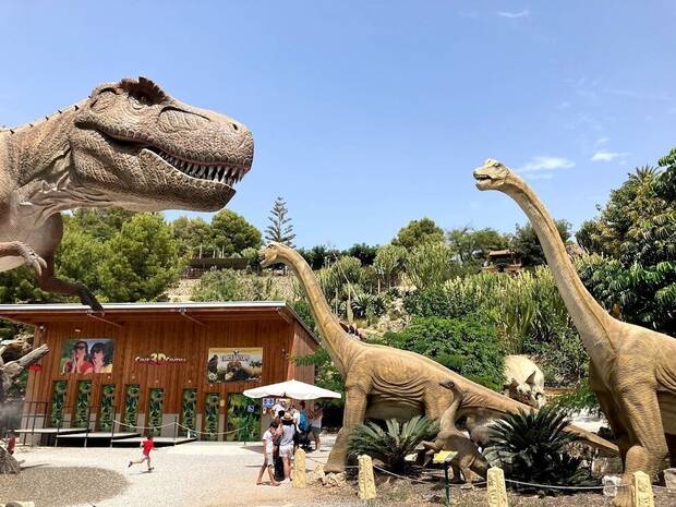 Zona de los cines 3D de DinoPark Algar