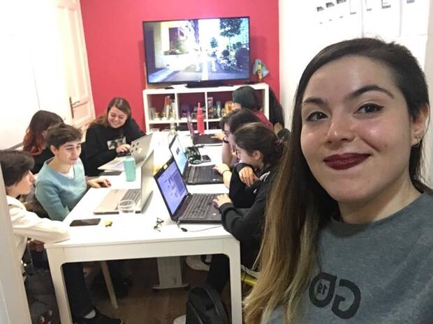 D�ez impartiendo un curso de bitsy para la asociaci�n Femdevs en Madrid.