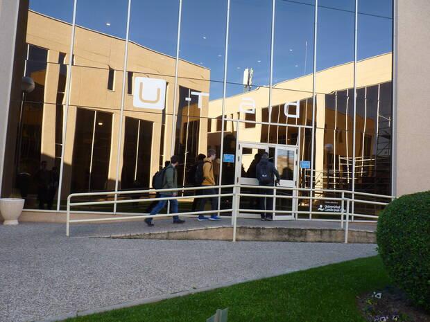 Entrada de U-tad, en Las Rozas (Madrid).