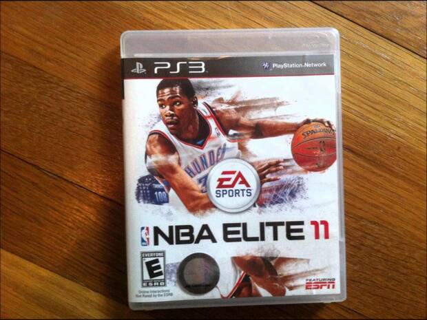 El caso de 'NBA Elite 11' es uno de los más curiosos, un videojuego ya fabricado que nunca llegó a salir a la venta.