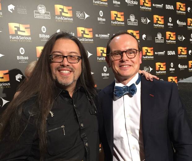 De izquierda a derecha: John Romero (creador de 'Doom') y José Raluy, en Gamelab 2011.