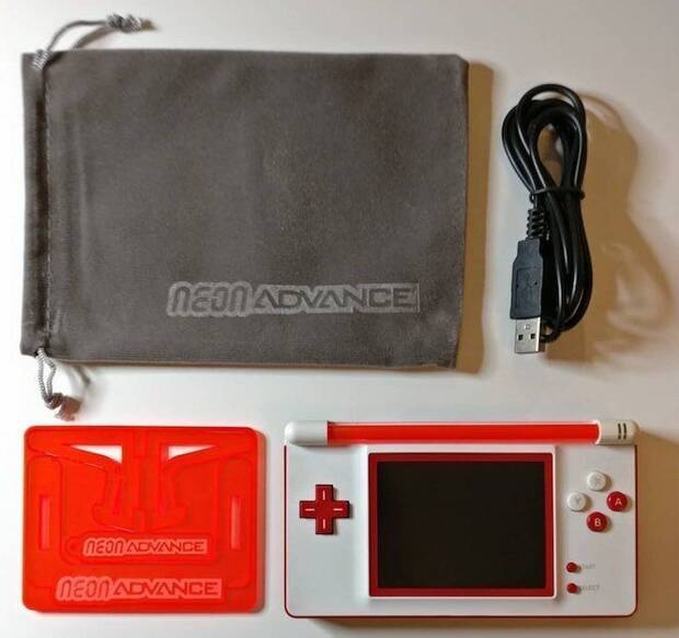 Este usuario les da una nueva oportunidad a las Nintendo DS Lite rotas Imagen 3