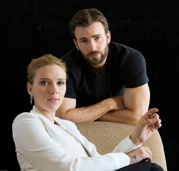 Chris Evans y Scarlett Johansson
