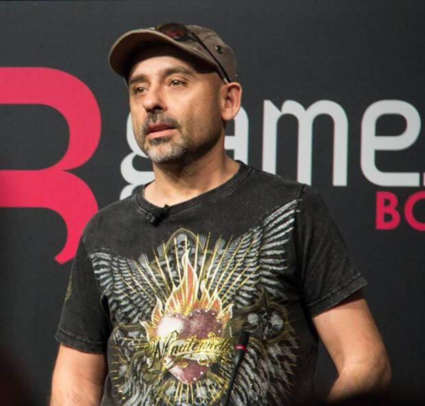 Enric Álvarez pronunciando una conferencia en Gamelab 2013.