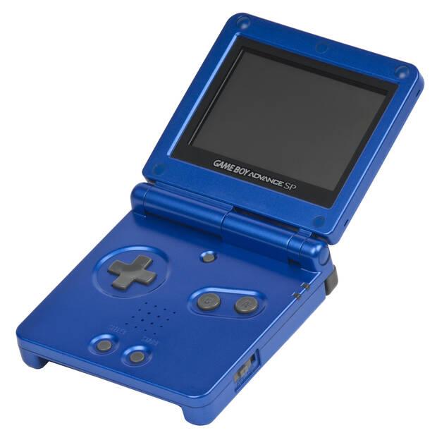 La pantalla de GBA SP es infinitas veces superior a la del modelo original, especialmente en su revisión AGS-101.