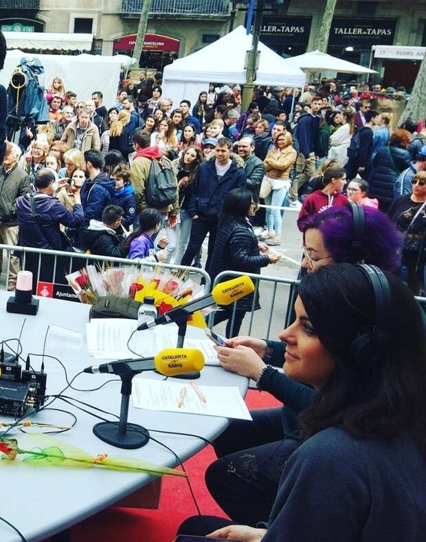Tur en una intervención en Cataluya Radio un día de Sant Jordi.