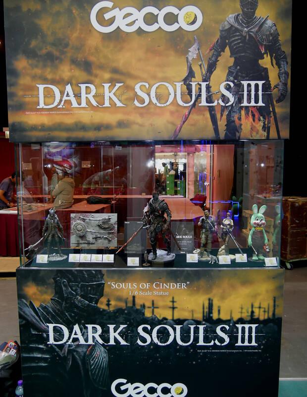 Gecco desvela la estatua Souls of Cinder de Dark Souls III Imagen 2