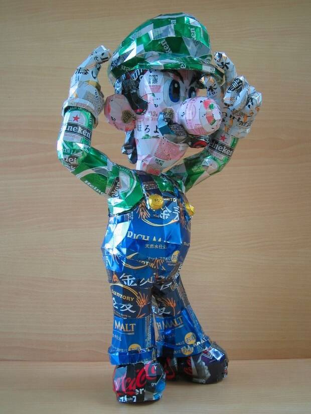 Un artista japons crea personajes de Nintendo con latas de refresco y cerveza Imagen 3