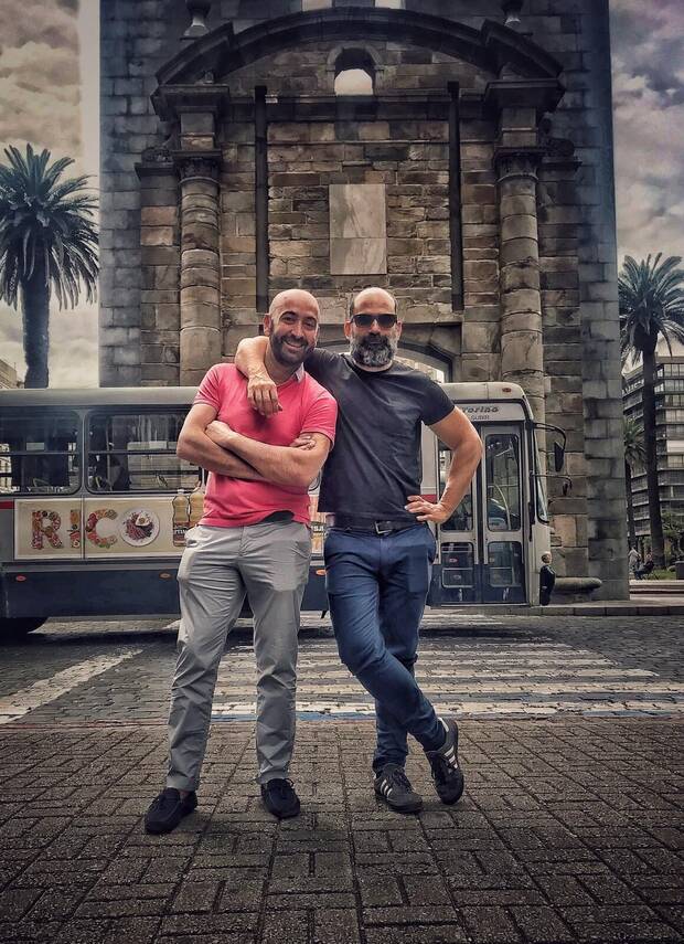 Castillo (derecha) con el director de Gamelab, Iván Lobo.