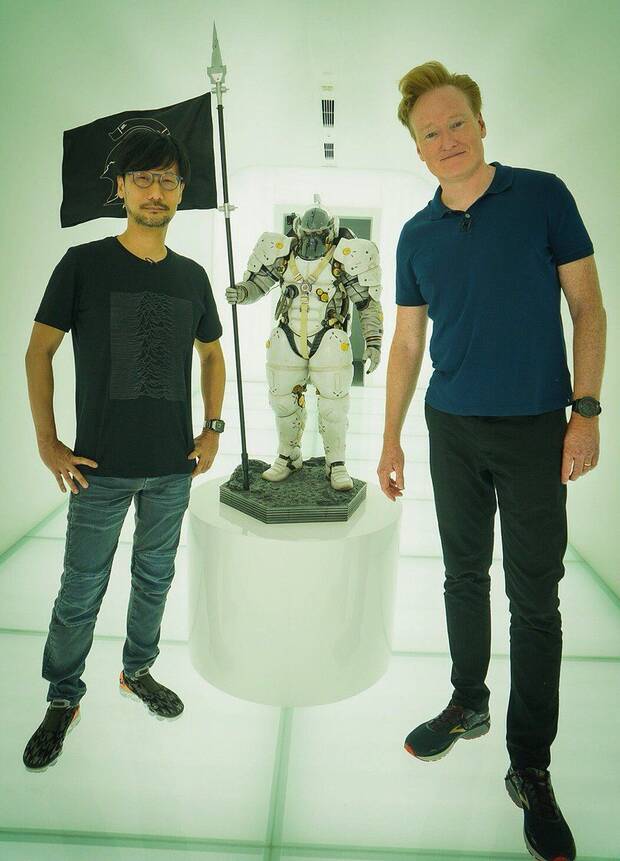 El humorista Conan O'Brien visita a Hideo Kojima y le pide trabajo Imagen 2