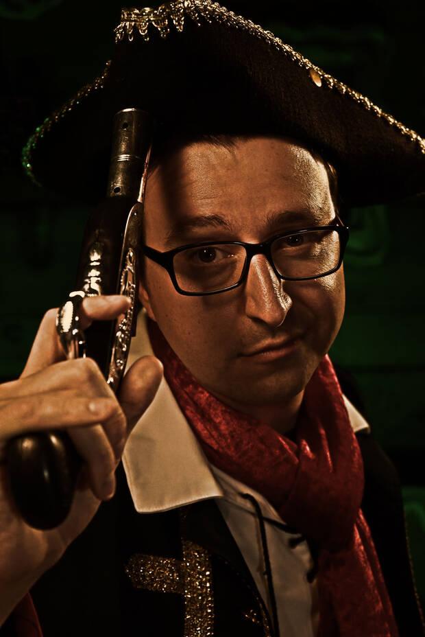 Mike Chapman es el responsable de dibujar la hoja de ruta de �Sea of Thieves�, y asegurarse de que el sistema de progresi�n y los contenidos son atractivos para los jugadores.