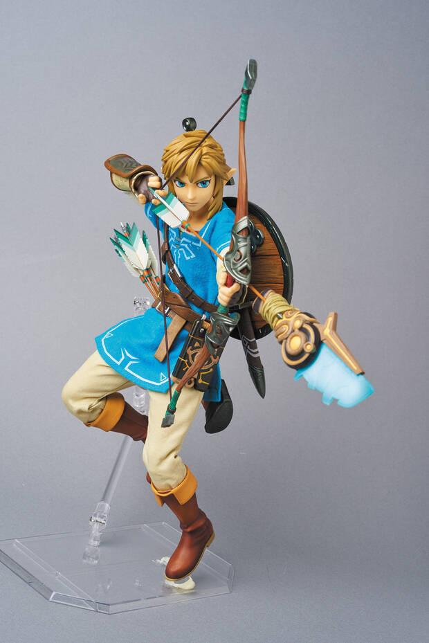 muestra nuevas imágenes de la figura de Link de