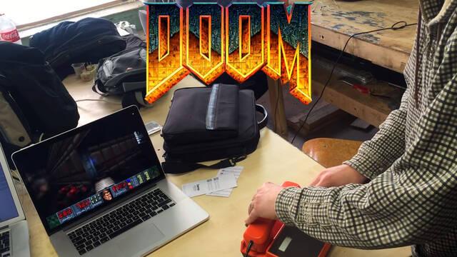 Doom con un teléfono de disco