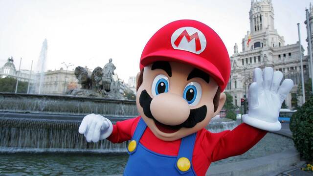 Mario, socio de honor del gremio de fontaneros