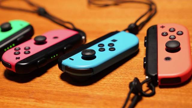 Nintendo arreglando problemas de los Joy-Con