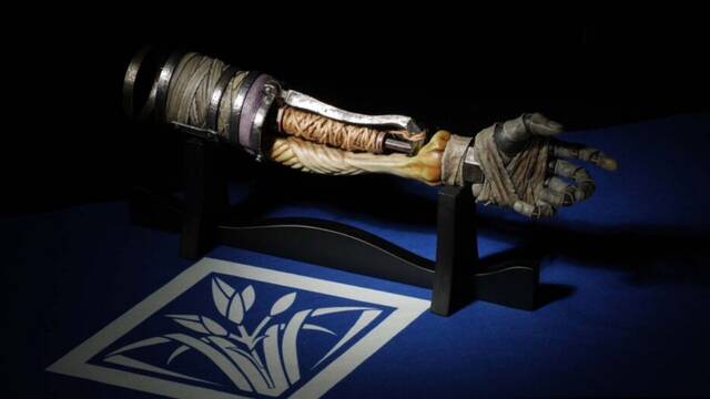 R�plica brazo de Sekiro Shadows Die Twice fabricada por Gecco por m�s de 400 euros