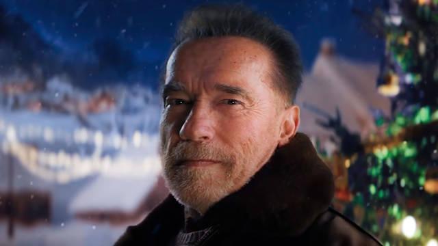Arnold Schwarzenegger en Workd of Tanks tráiler de Navidad