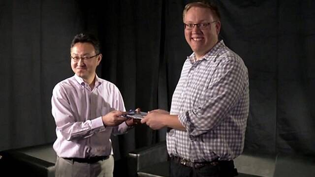 Un antiguo directivo de PlayStation defiende a Xbox: 'Nadie pierde con su estrategia multiplataforma'