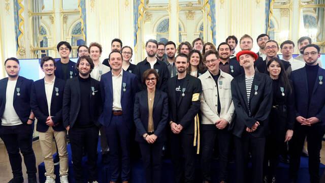 Los creadores de Clair Obscur: Expedition 33 condecorados en Francia por su �xito