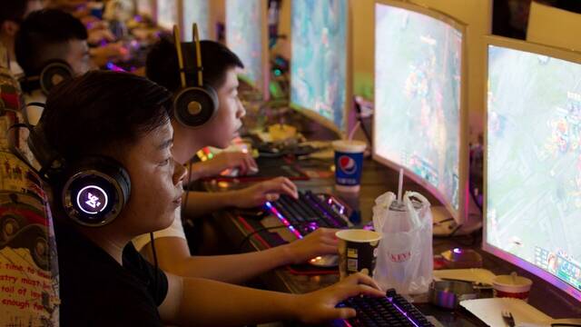 China restricciones videojuegos, internet y redes sociales