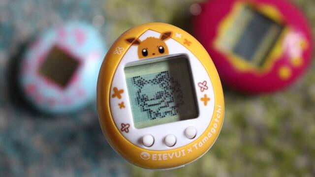 PokÃ©mon y Bandai Namco crean un Tamagotchi de Eevee