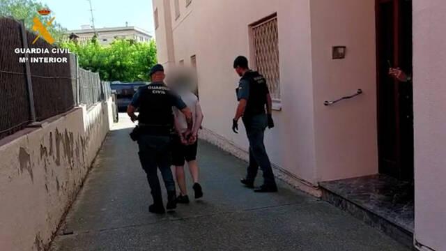 Detienen a un hombre en Barcelona por abusar sexualmente de menores y hacerse pasar por un representante de gamers