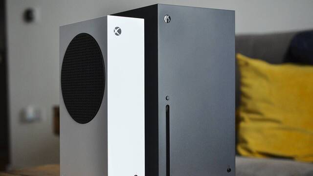 Xbox Series X se muestra en la vida real.