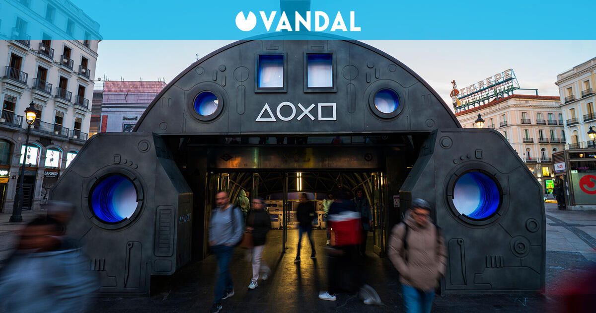 PlayStation 'estrella' una nave espacial en el Metro de Sol en Madrid: esta es la razón 