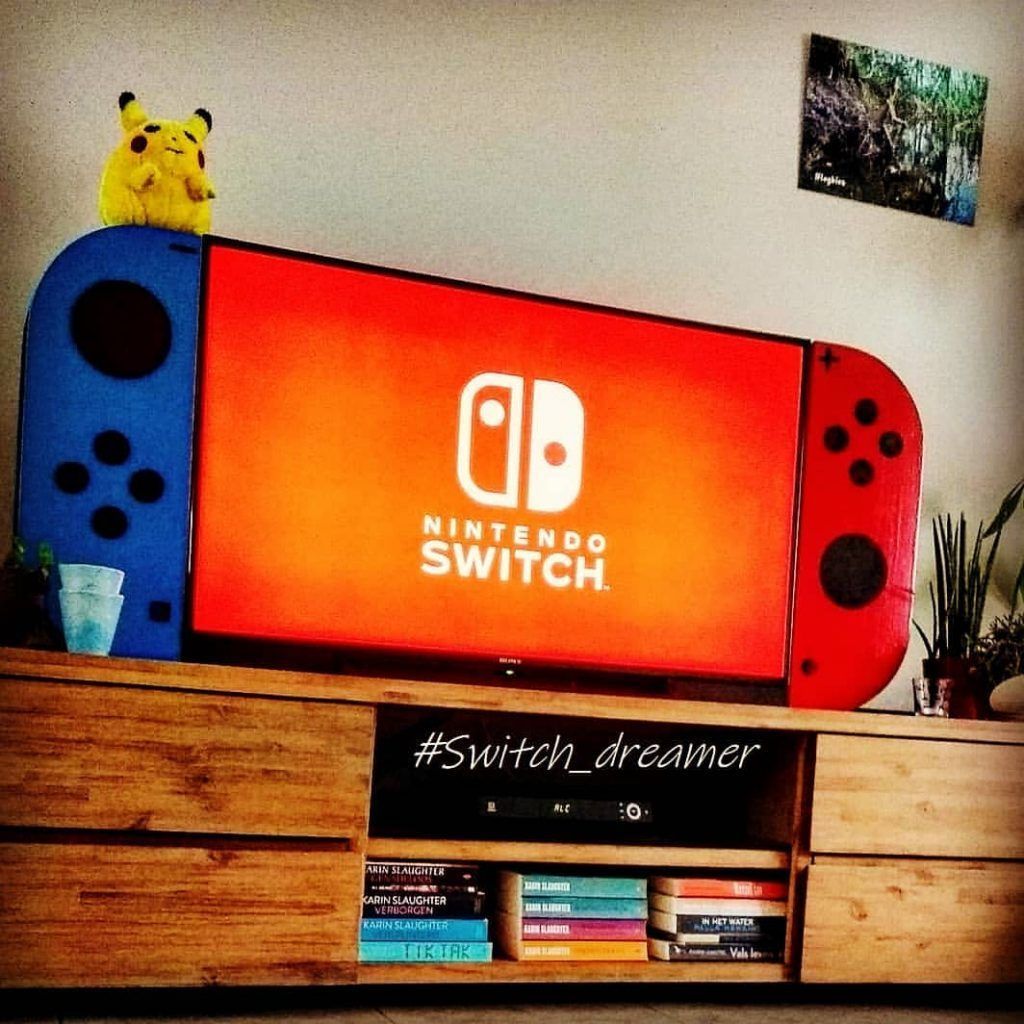 Este fan convierte su televisor en una réplica gigante de Nintendo Switch