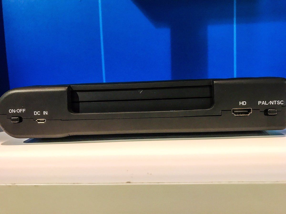 El fabricante Retro-Bit hará una nueva versión portátil de Mega Drive