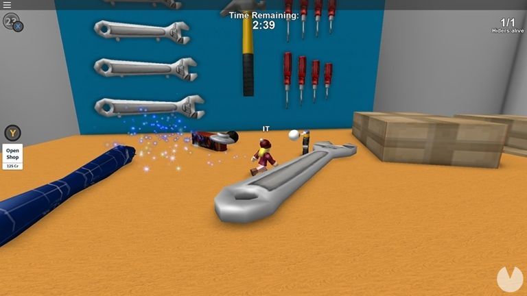 Screenshot of Hide and Seek Extreme on Roblox.