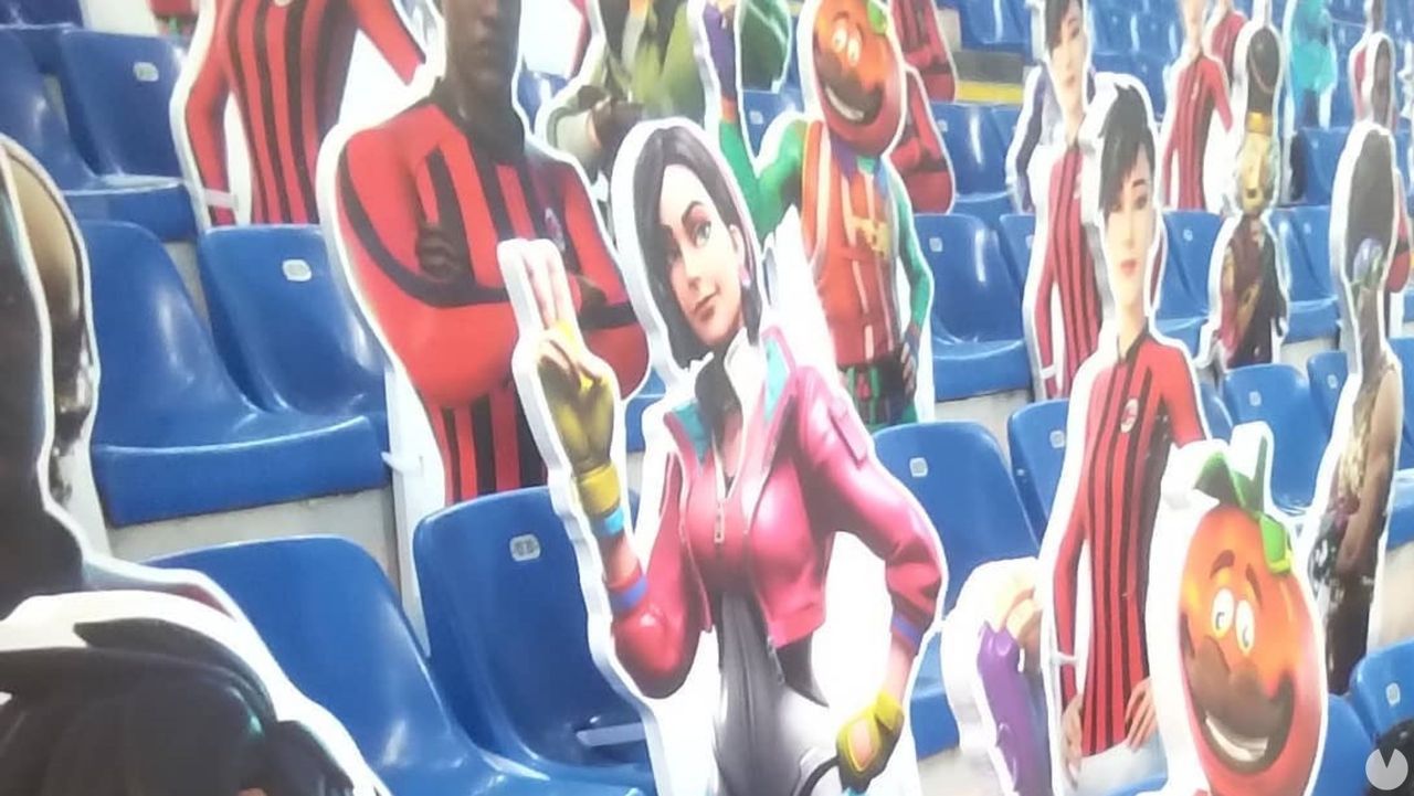 Los personajes de Fortnite invaden las gradas del Estadio Giuseppe Meazza en Italia